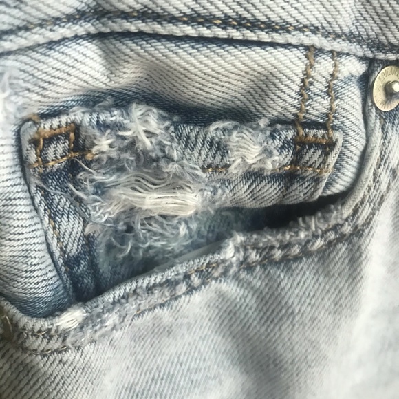 AEO All Cotton MOM JEANS Lightly Distressed Size 4 - Picture 6 of 15